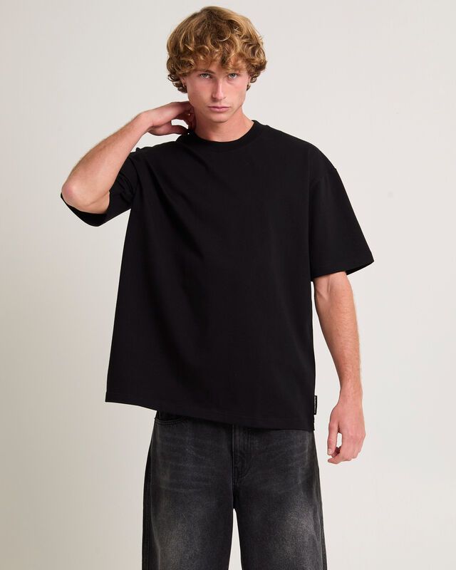 Drop Tshirt / Black