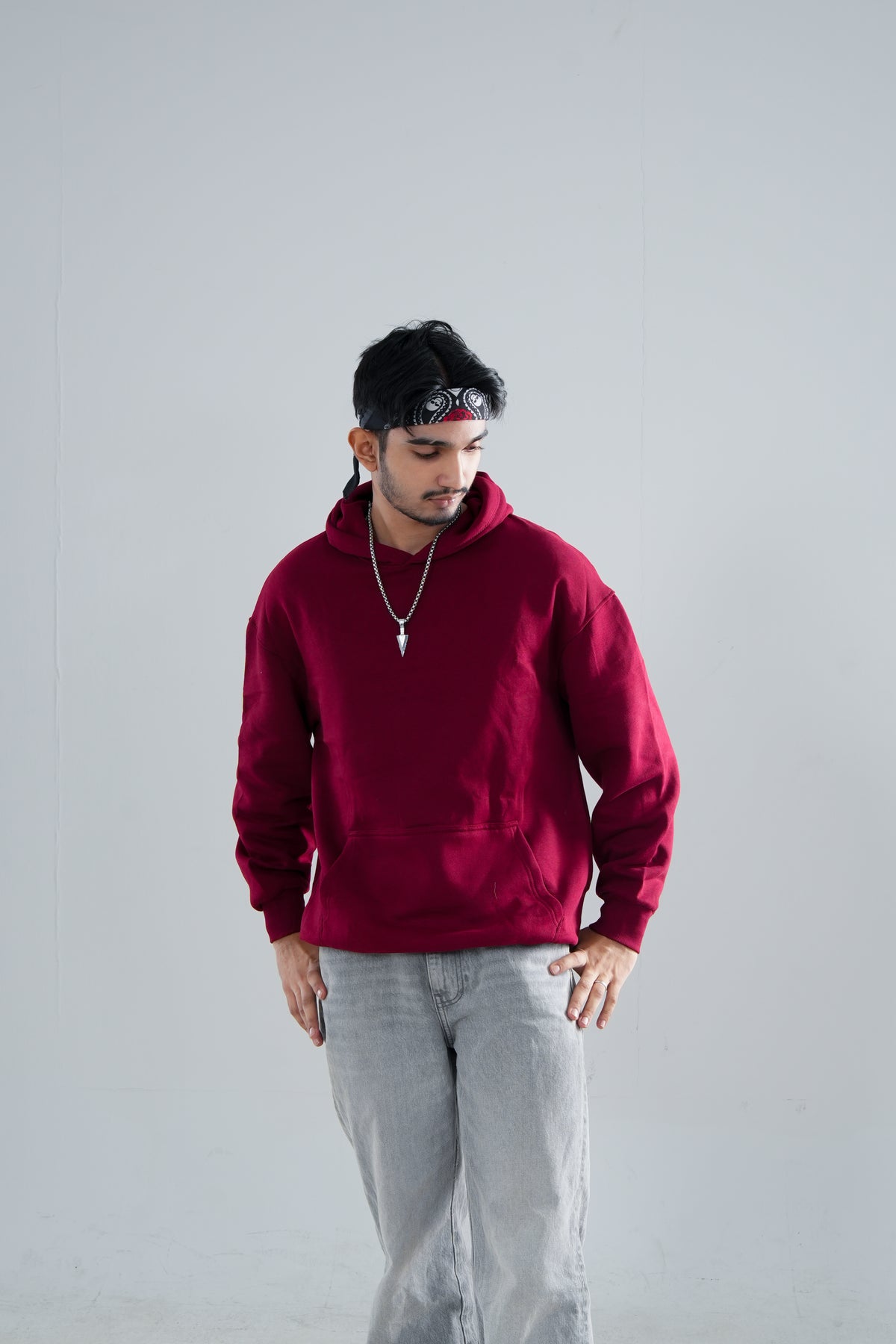PREMIUM MAROON SOLID ESSENTIAL HOODIE.