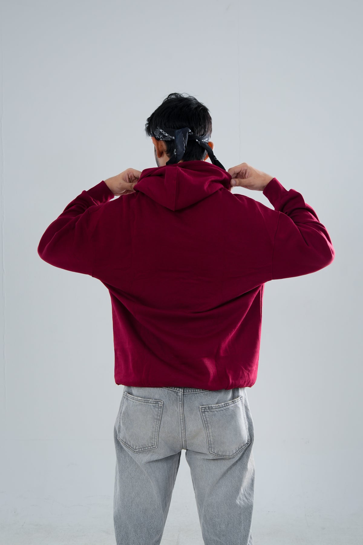 PREMIUM MAROON SOLID ESSENTIAL HOODIE.