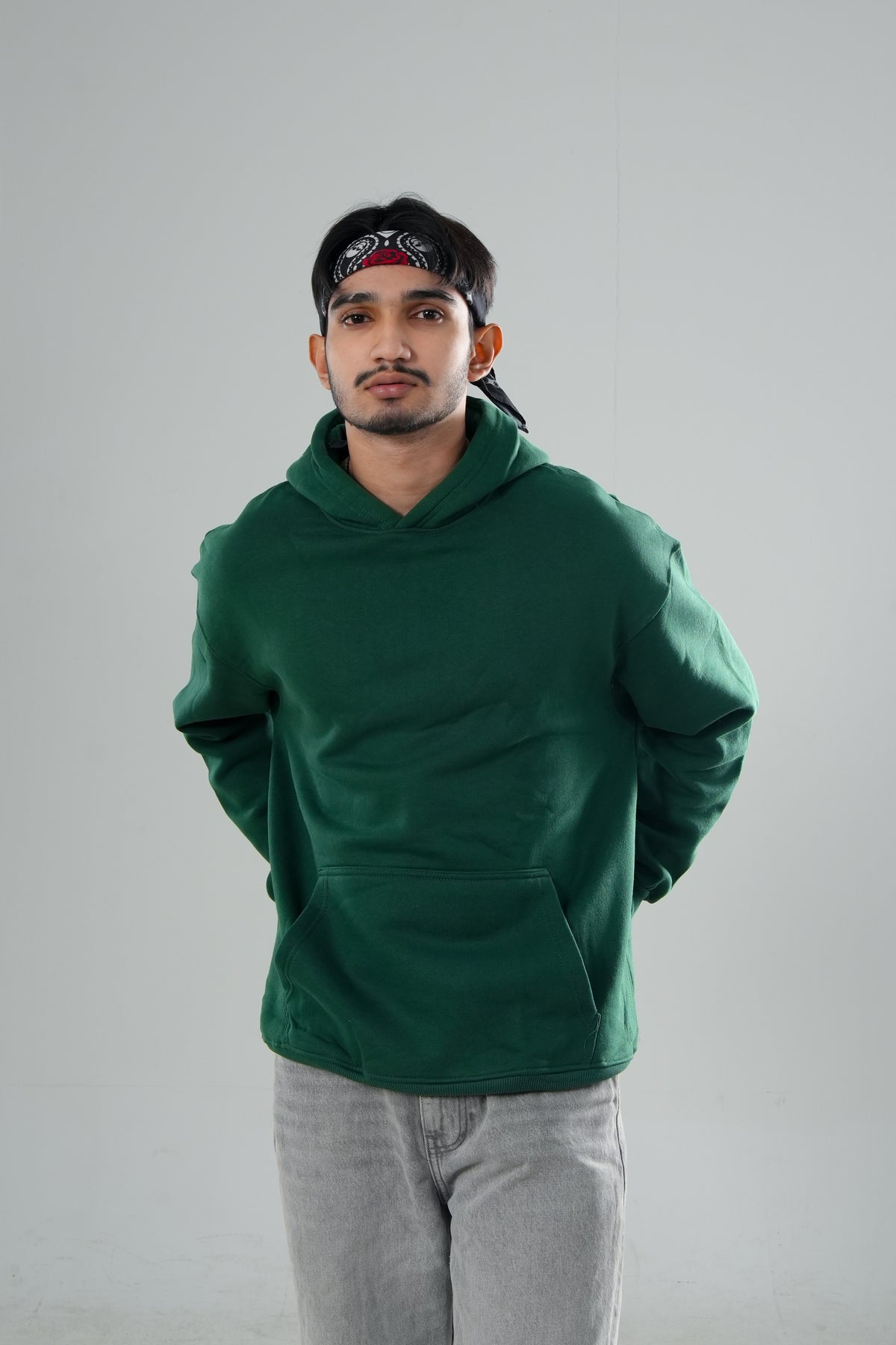 PREMIUM GREEN SOLID ESSENTIAL HOODIE.