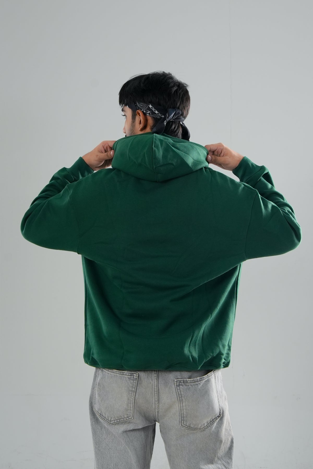 PREMIUM GREEN SOLID ESSENTIAL HOODIE.