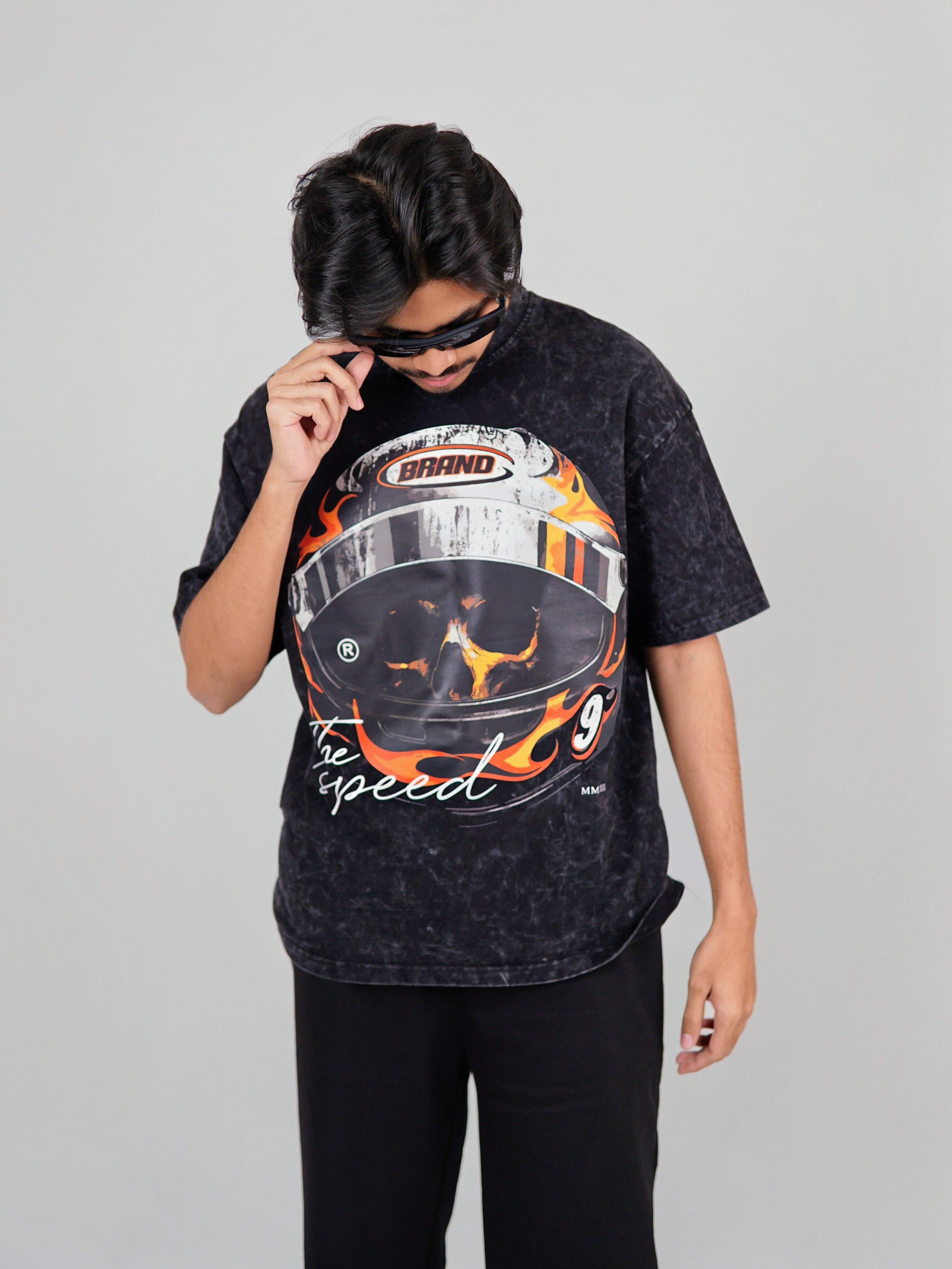 Drop Tshirt / Helmet