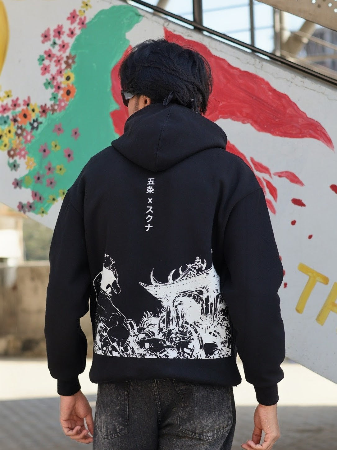 GOJO PREMIUM OVERSIZED BLACK  HOODIE